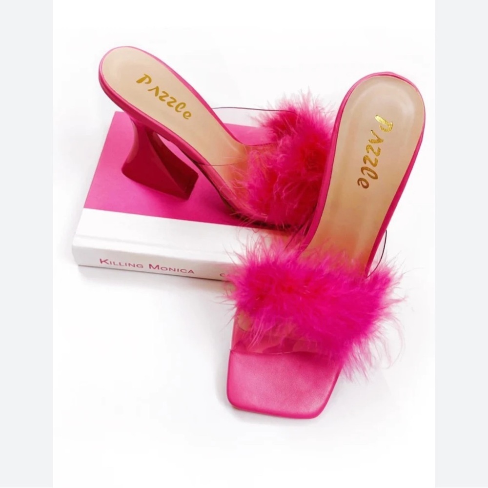 💕Women’s sandal - Picture 1 of 3